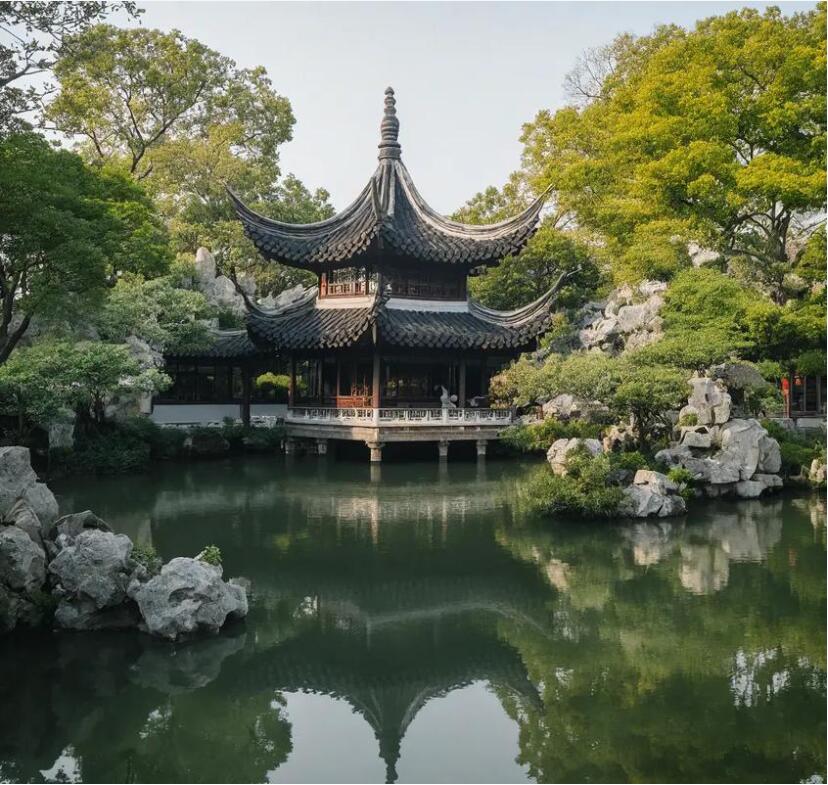 鹤壁鹤山含烟餐饮有限公司